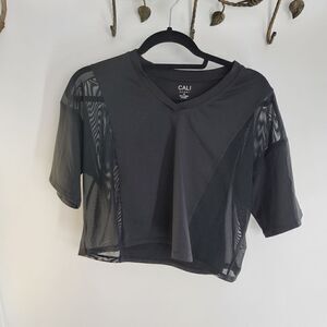 Cali sport black cropped tee mesh panels